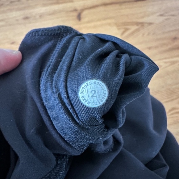 Lululemon Wunder Under Crop 21" Hi-Rise (Size 2) - Picture 9 of 10